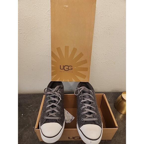 UGG‎ Women's Fashion Trainers, Heathered Charcoal 10 - Picture 1 of 9
